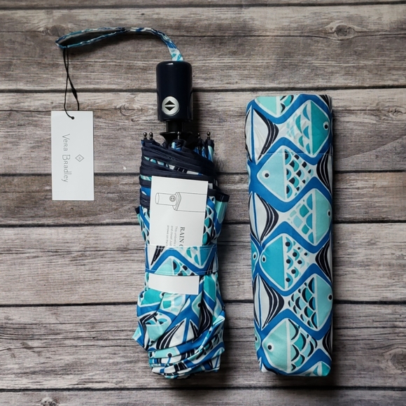 **1 LEFT** Vera Bradley Umbrella - Go Fish Blue Pattern - Picture 4 of 6